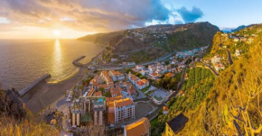 Neves GuestLoft by Madeira Holiday Rentals